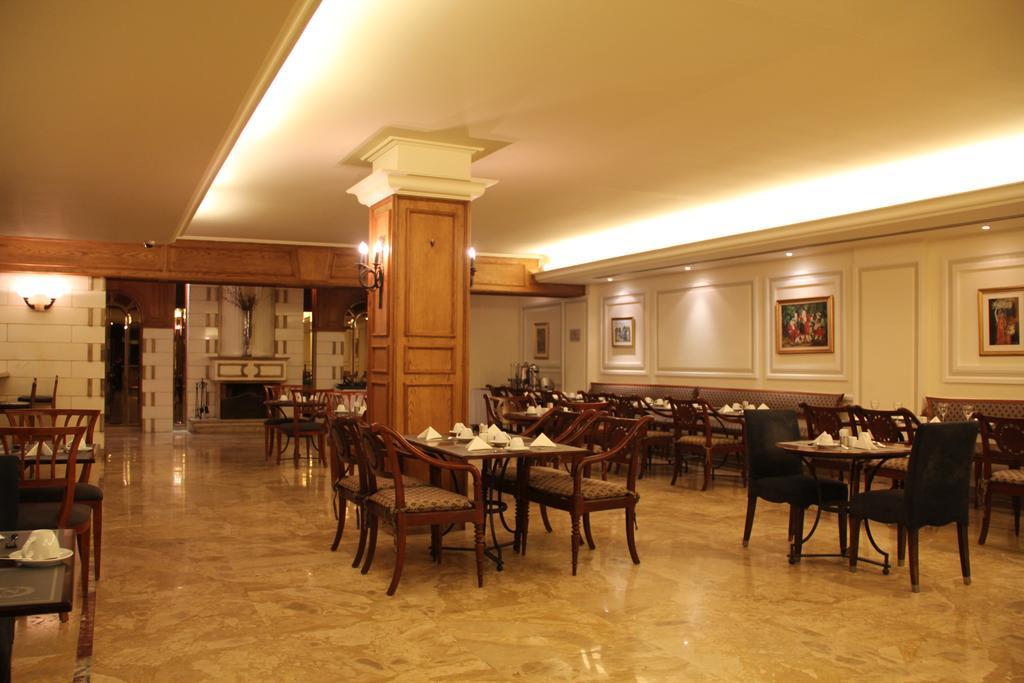 Napoleon Hotel Beirut Exterior foto