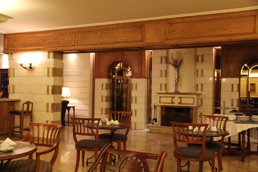 Napoleon Hotel Beirut Exterior foto