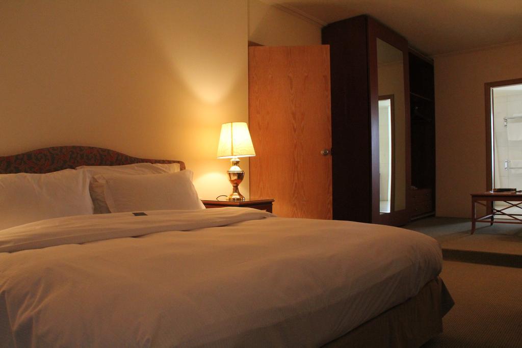Napoleon Hotel Beirut Exterior foto