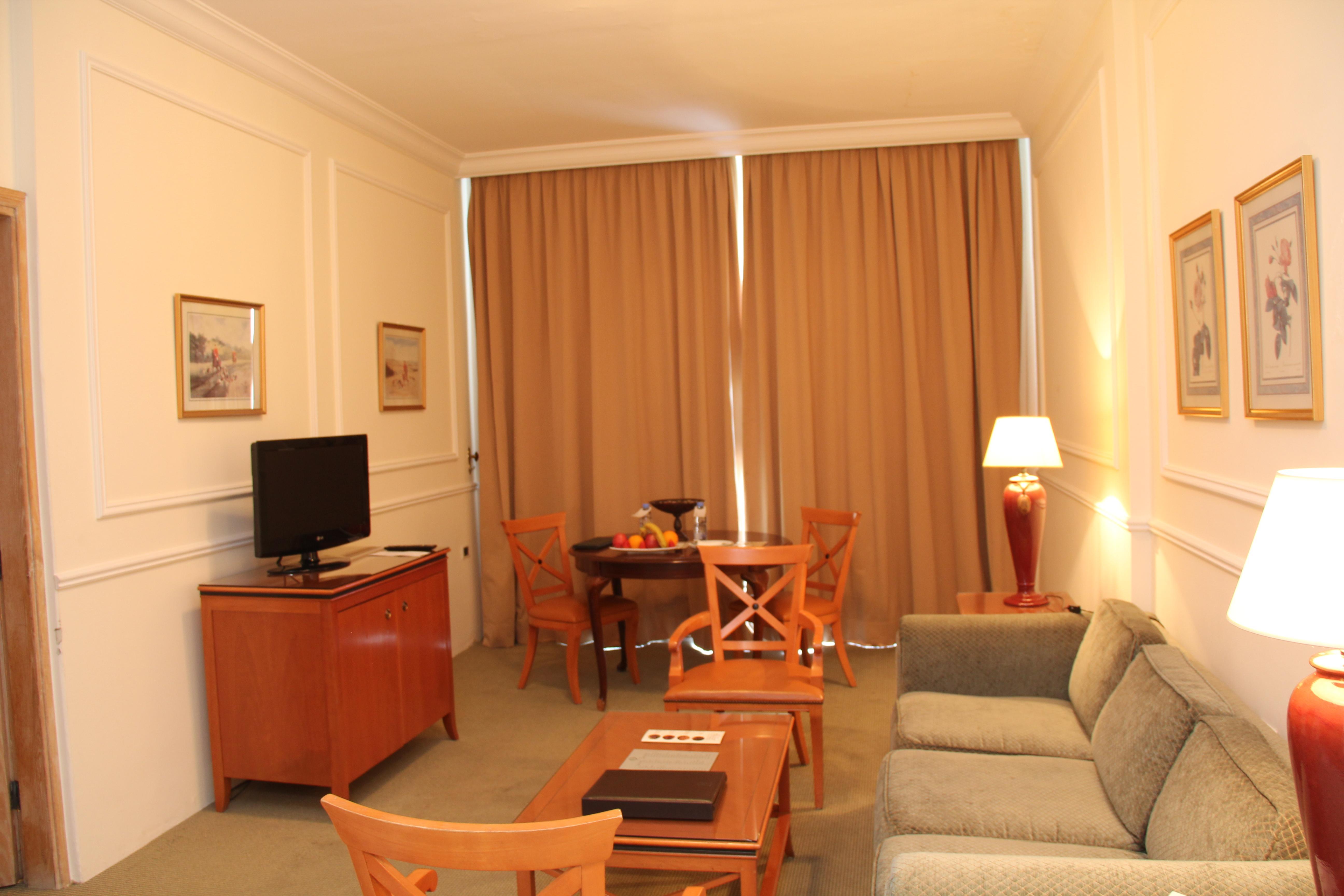 Napoleon Hotel Beirut Exterior foto