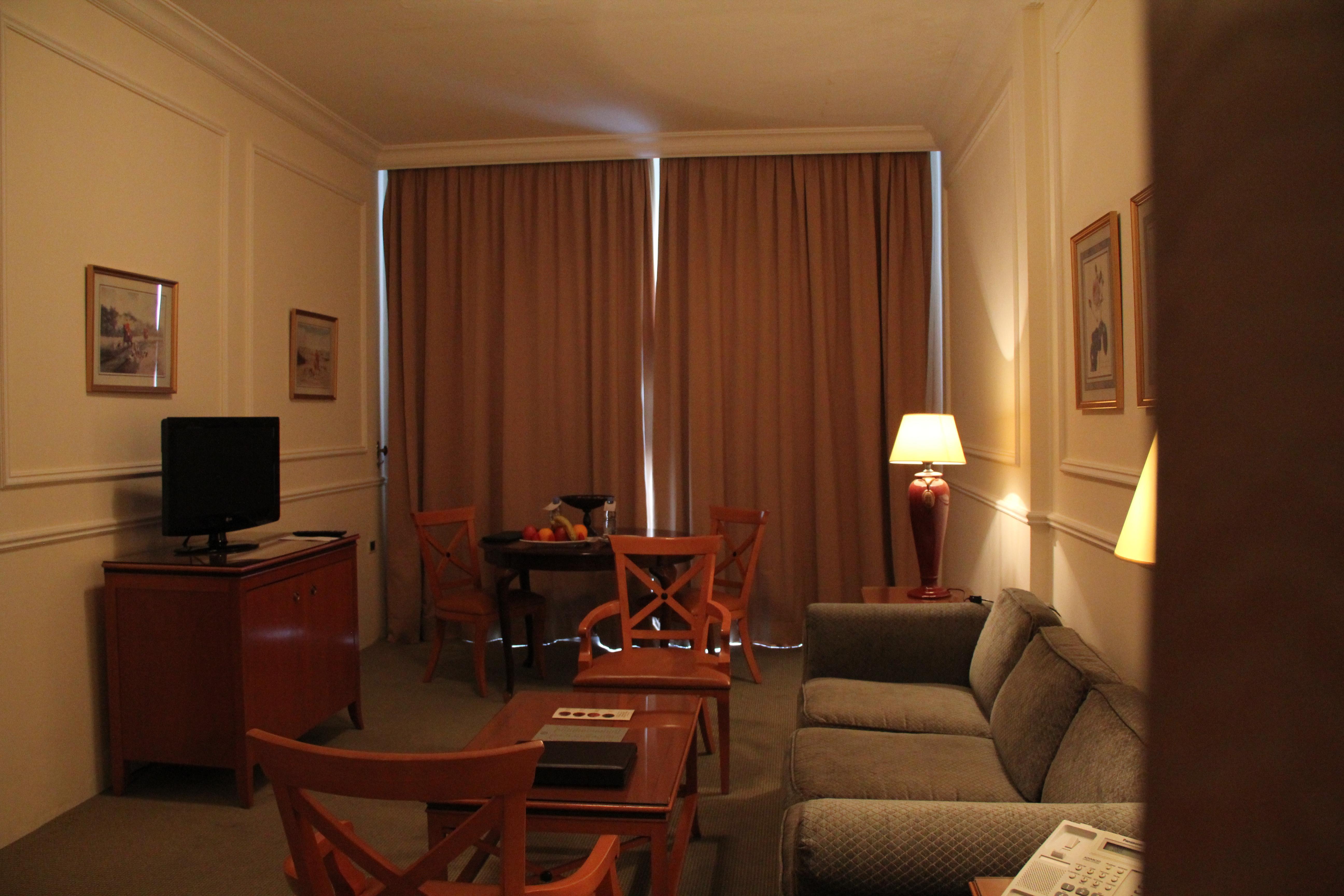 Napoleon Hotel Beirut Exterior foto